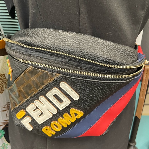 New with tag and authentic - Picture 2 of 6